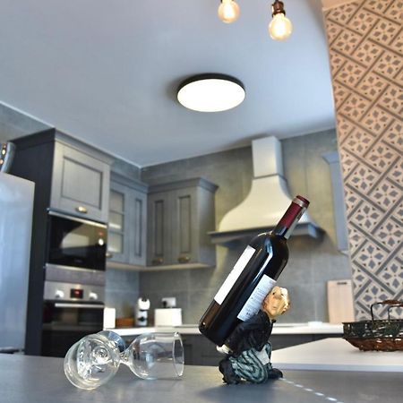 Bright & Modern 2-Bedroom, 4Th Floor Apartment In Gzira, Malta ภายนอก รูปภาพ