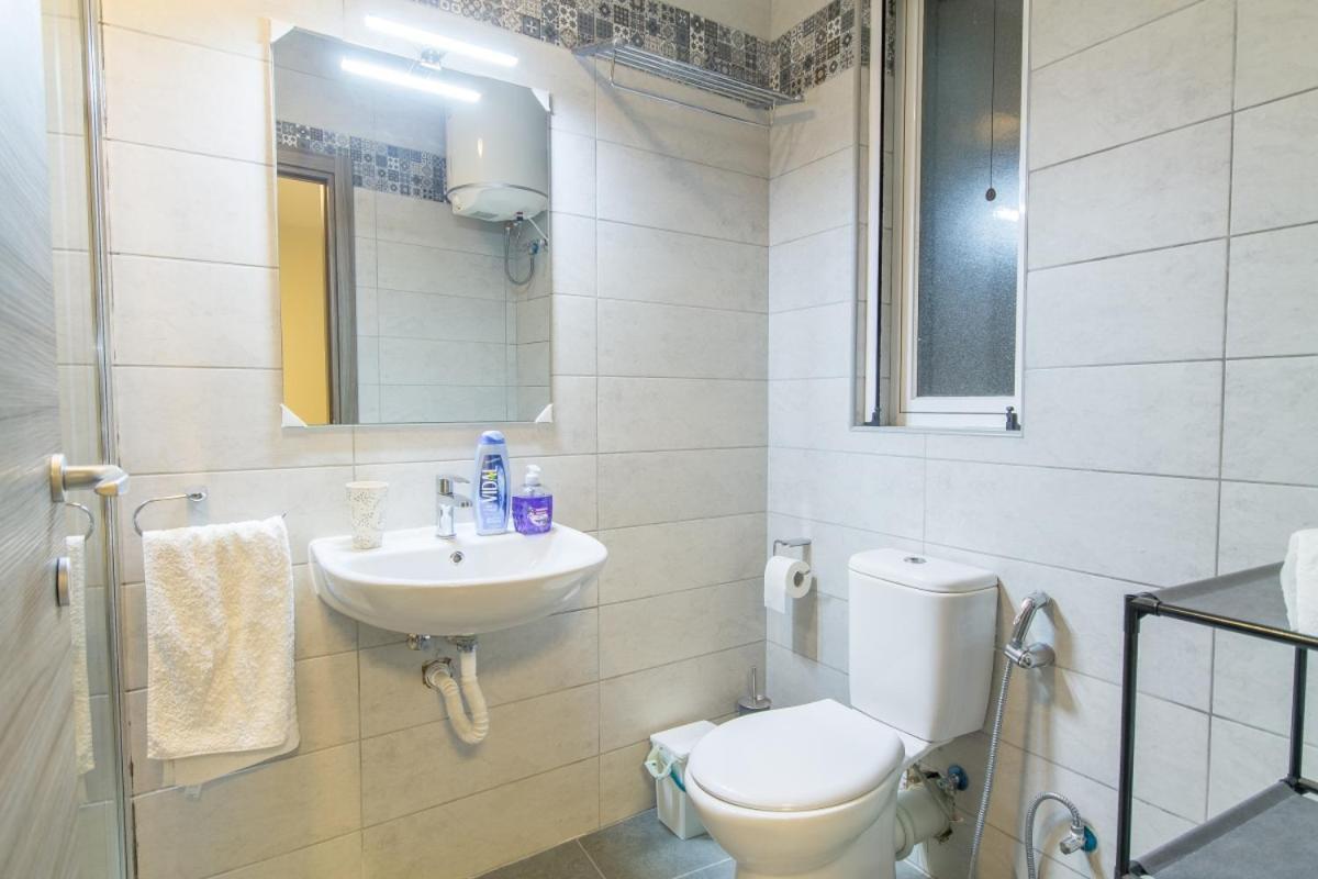 Bright & Modern 2-Bedroom, 4Th Floor Apartment In Gzira, Malta ภายนอก รูปภาพ